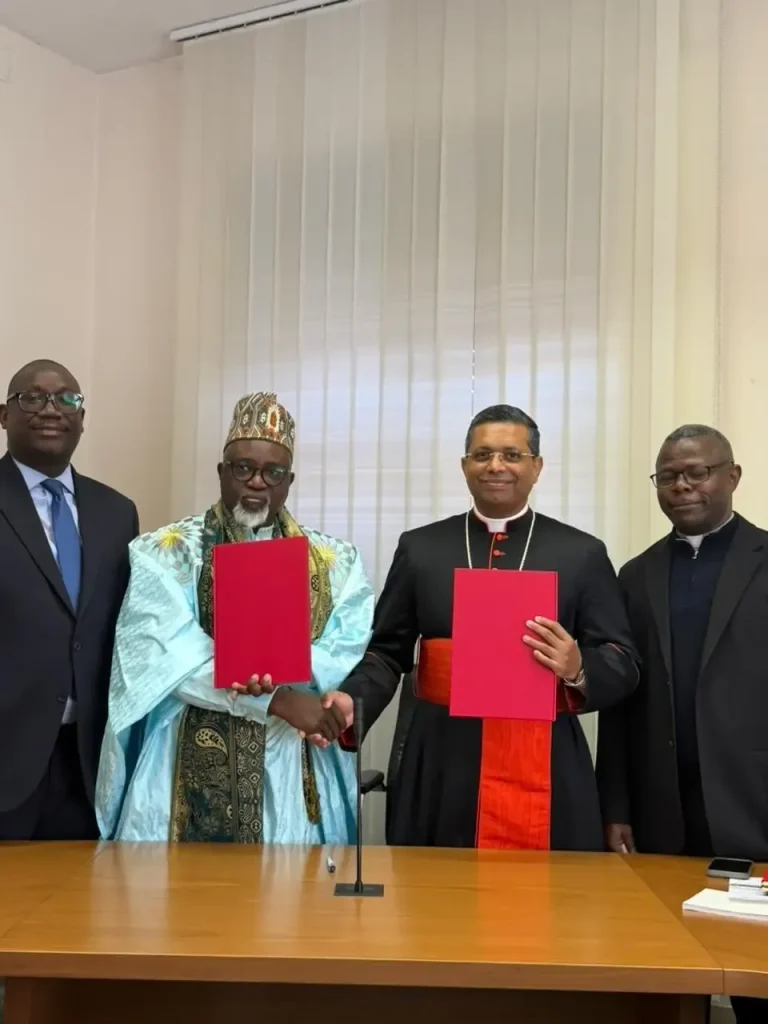 Cérémonie de signature du Mémorandum d’Entente – Dicastère et ONG Fawzi Wanadiaty